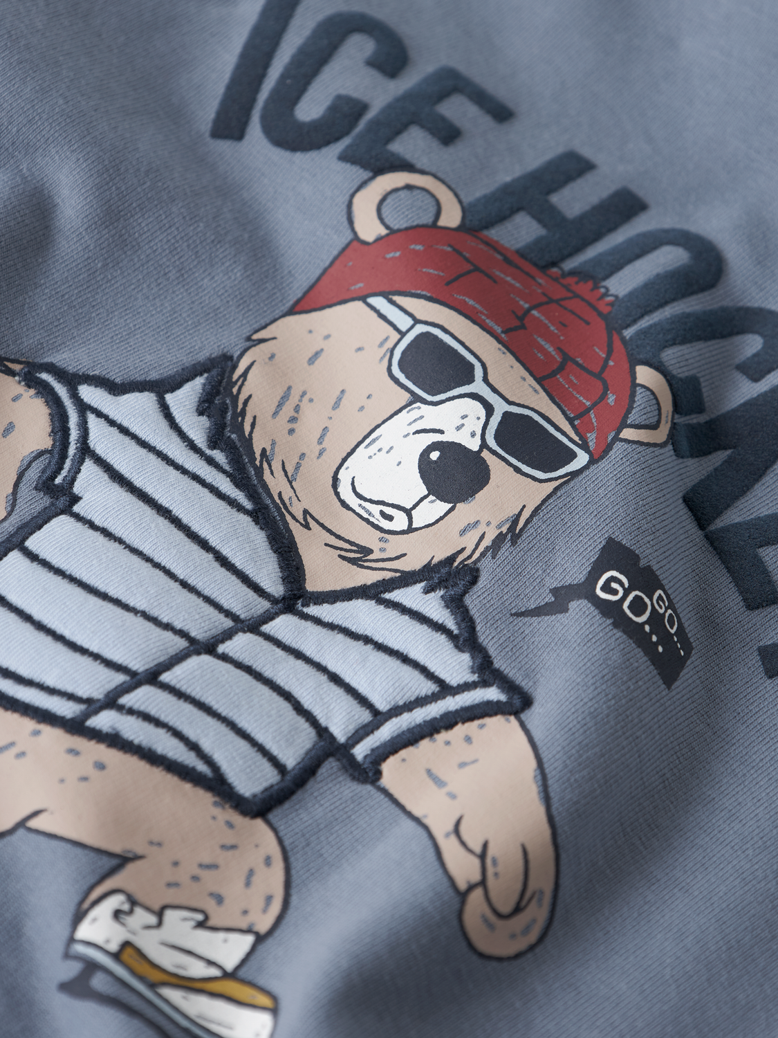 model_shot-front_full